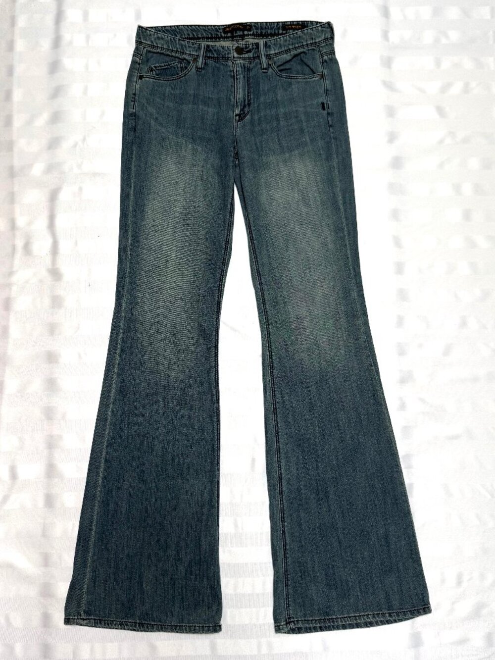 Genetic Denim The Fever Flare Jeans Size 27 Light Vintage Wash NWOT 100% Cotton